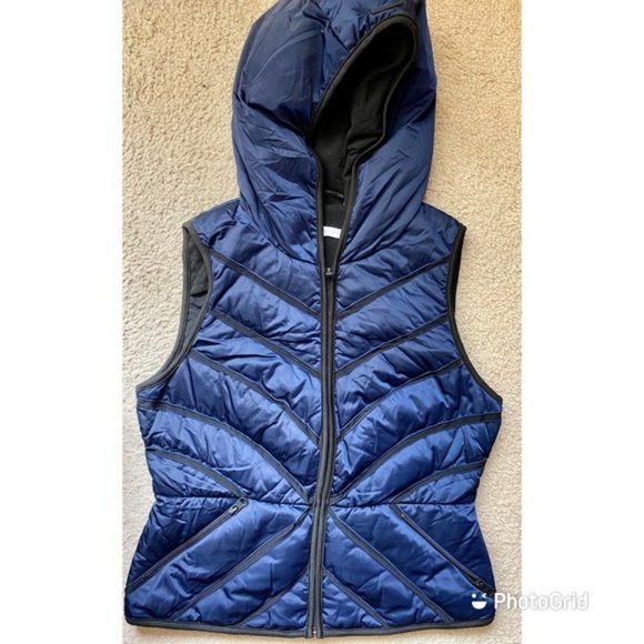 Blanc Noir Mesh Inset Puffer Down Vest - Picture 15 of 16